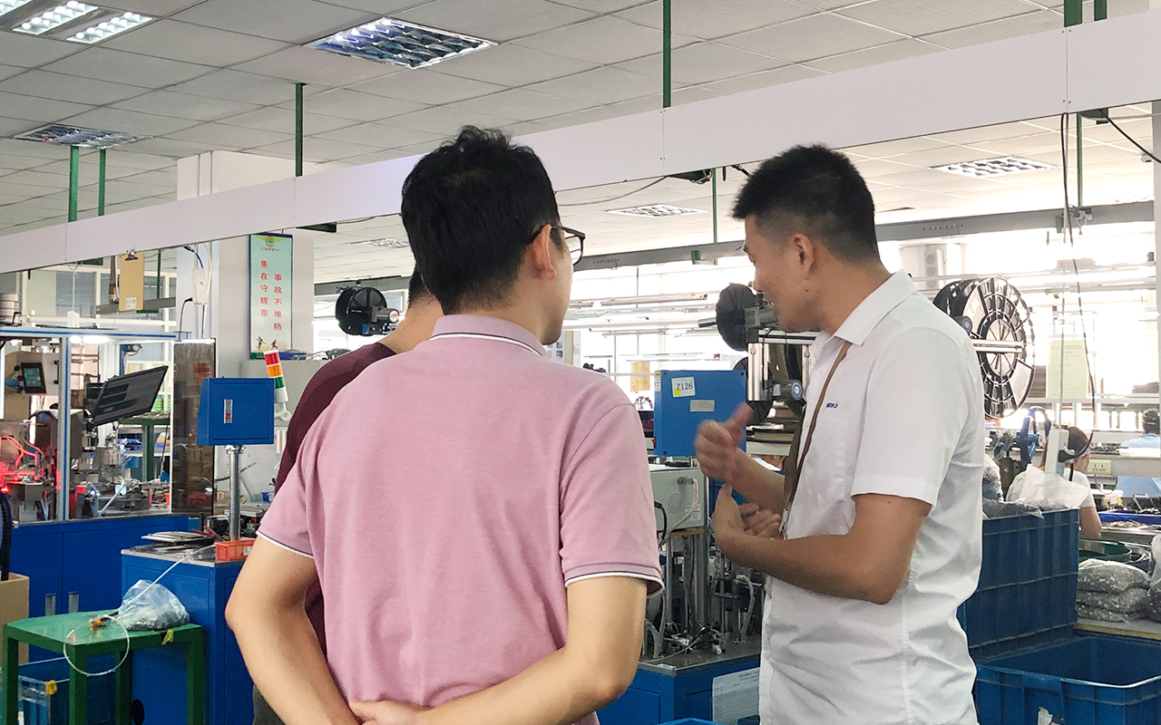 20210925-慈溪市市場管理局專利科領導來我司進行調(diào)研-4.jpg